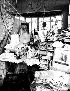 Alexander_Calder's_Desk